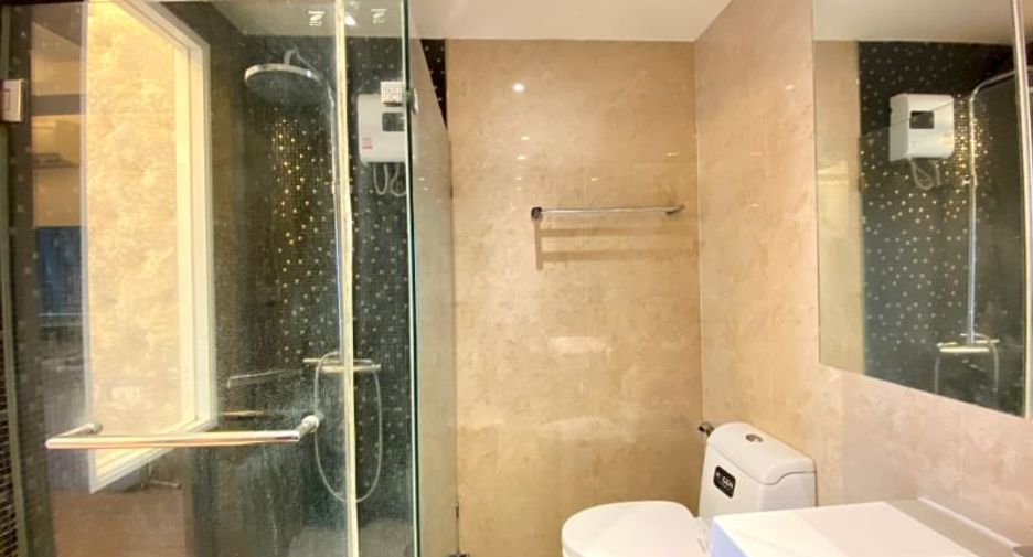 For sale 1 bed condo in Phaya Thai, Bangkok