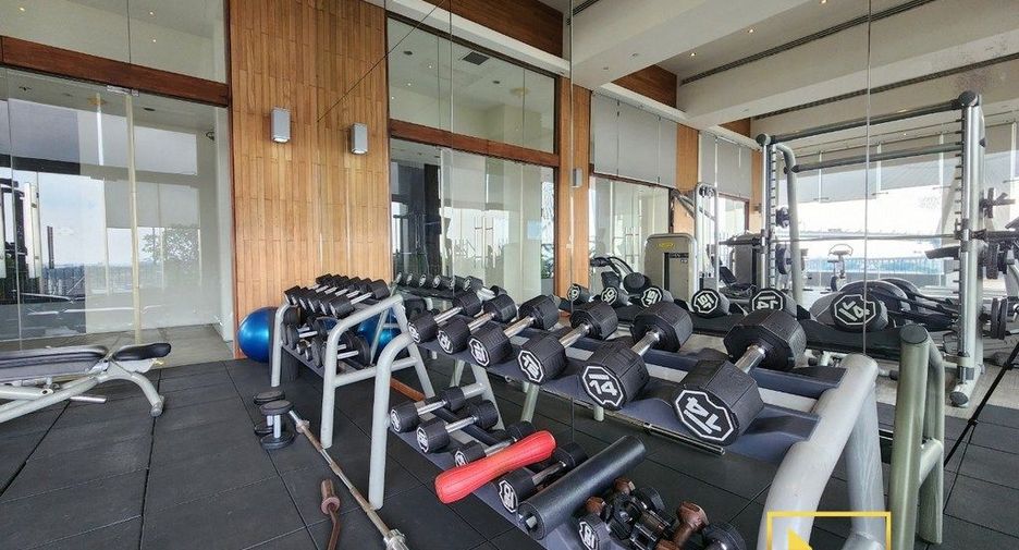 For rent 2 bedrooms condo in Yan Nawa, Bangkok
