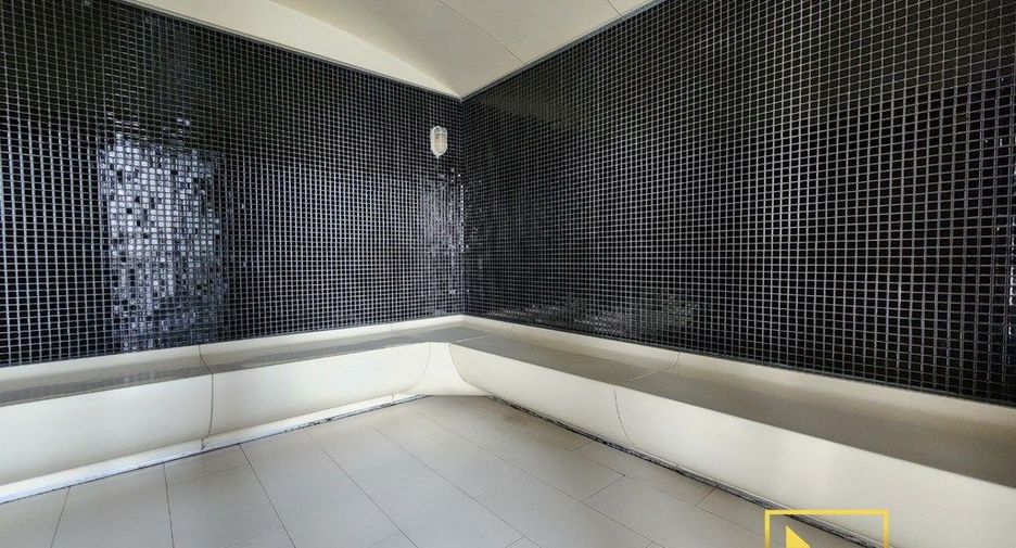 For rent 2 bedrooms condo in Yan Nawa, Bangkok
