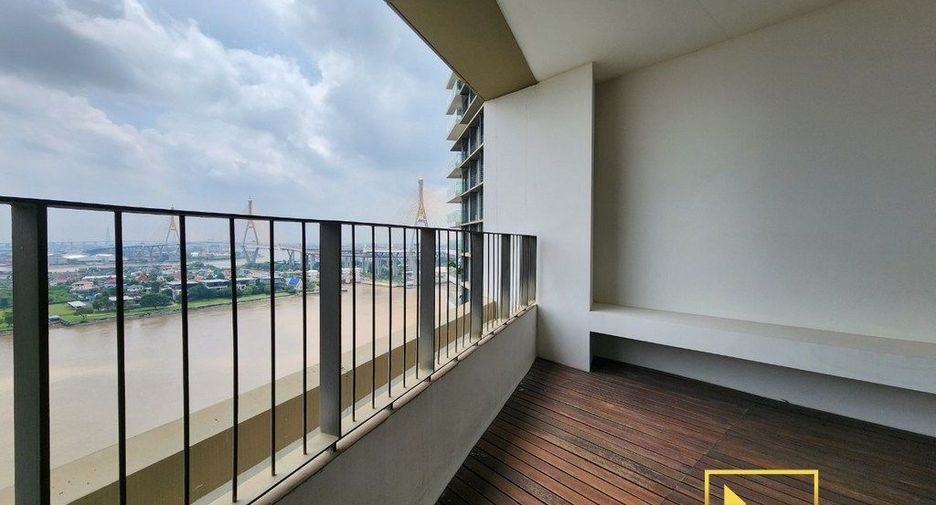 For rent 2 bedrooms condo in Yan Nawa, Bangkok