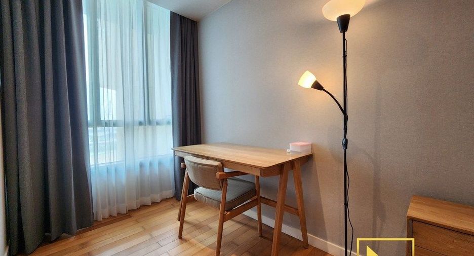 For rent 2 bedrooms condo in Yan Nawa, Bangkok