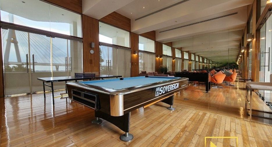 For rent 2 bedrooms condo in Yan Nawa, Bangkok