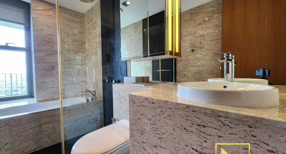 For rent 2 bedrooms condo in Yan Nawa, Bangkok