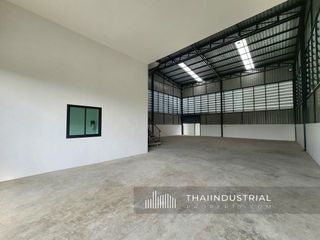 出租 仓库 在 Lam Luk Ka, Pathum Thani
