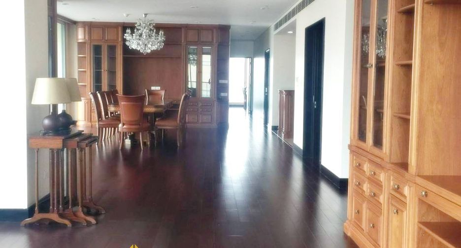 À louer 3 chambres condo à Pathum Wan, Bangkok