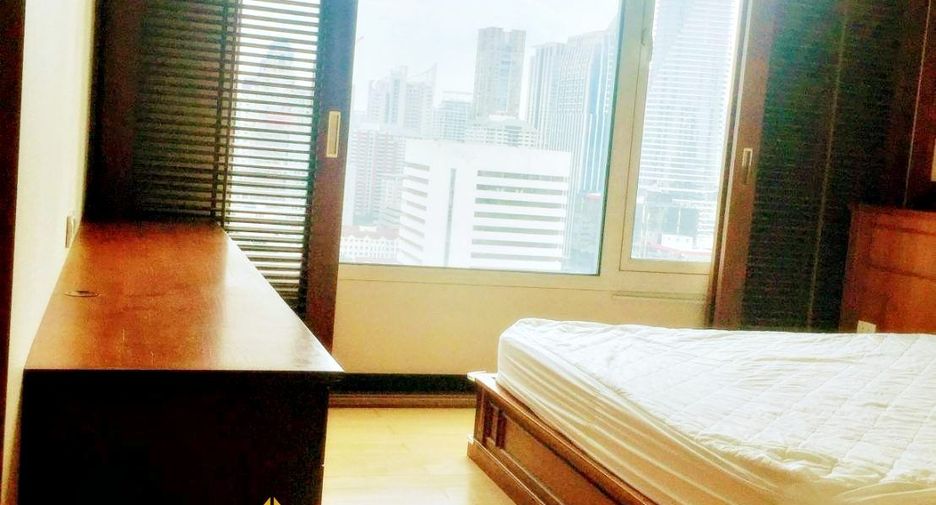 À louer 3 chambres condo à Pathum Wan, Bangkok