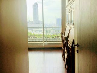 For rent 3 bedrooms condo in Pathum Wan, Bangkok