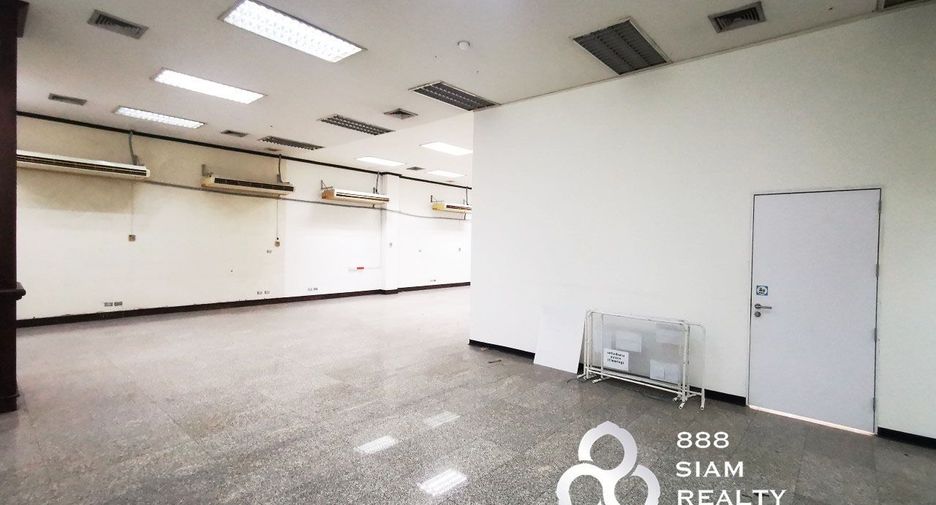 For rent and for sale office in Watthana, Bangkok