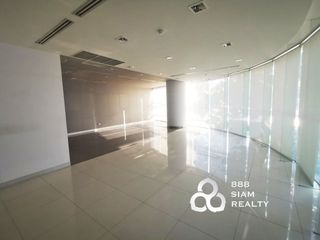 For rent and for sale office in Watthana, Bangkok