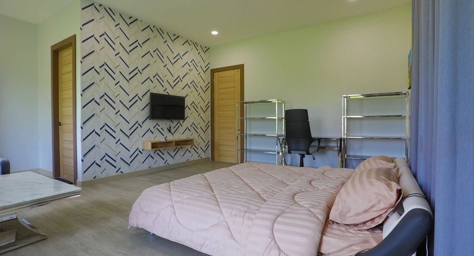 For rent 8 bedrooms house in South Pattaya, Pattaya