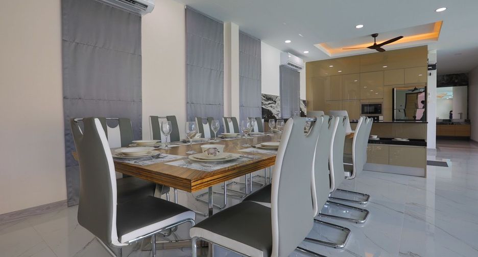 For rent 8 bedrooms house in South Pattaya, Pattaya