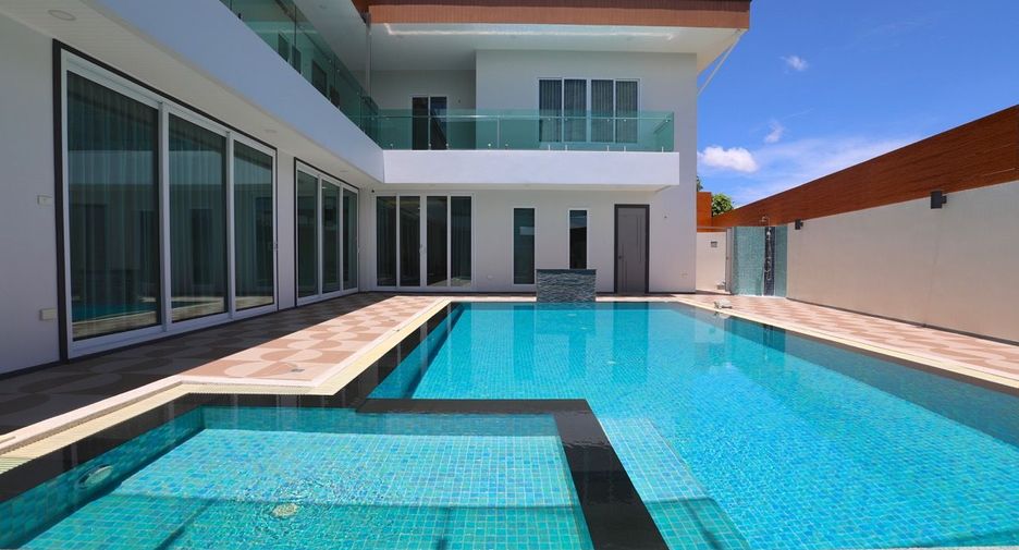 For rent 8 bedrooms house in South Pattaya, Pattaya