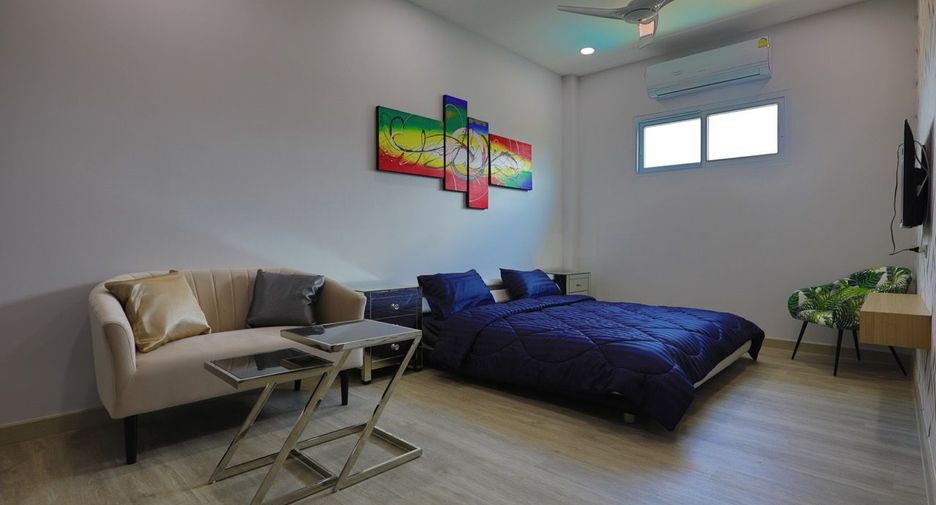 For rent 8 bedrooms house in South Pattaya, Pattaya