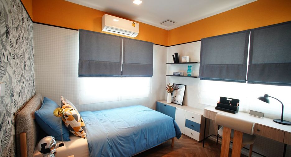 Casa en alquiler de 3 habitaciones en Bang Phli, Samut Prakan