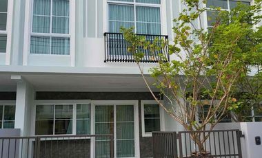 For rent 2 bedrooms townhouse in Prawet, Bangkok