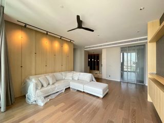 Condo en alquiler de 2 habitaciones en Khlong Toei, Bangkok