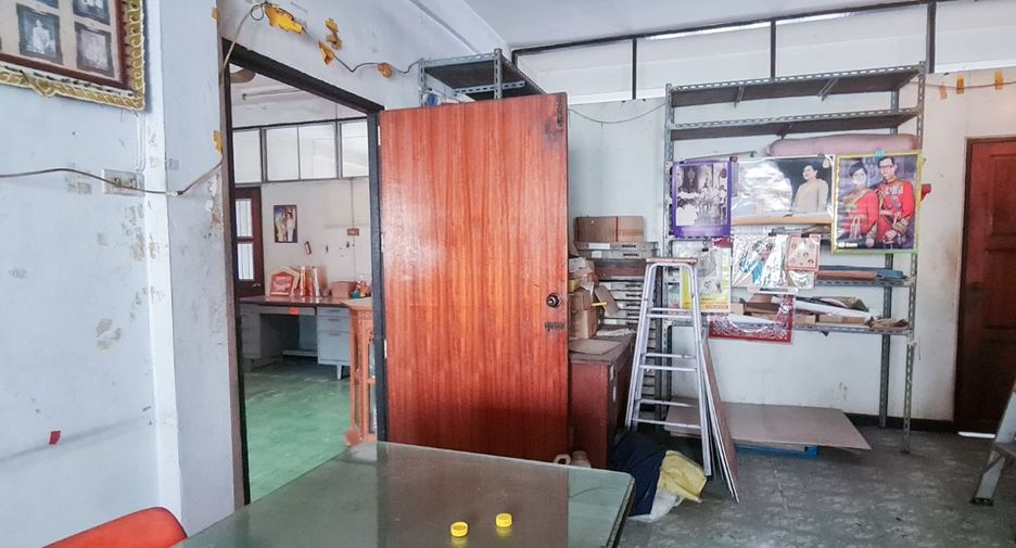 For sale 6 bedrooms retail Space in Bang Bon, Bangkok