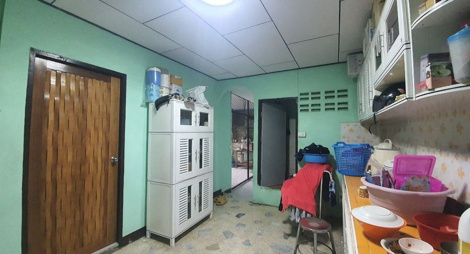 À vendre 3 chambres maison à Bang Kapi, Bangkok