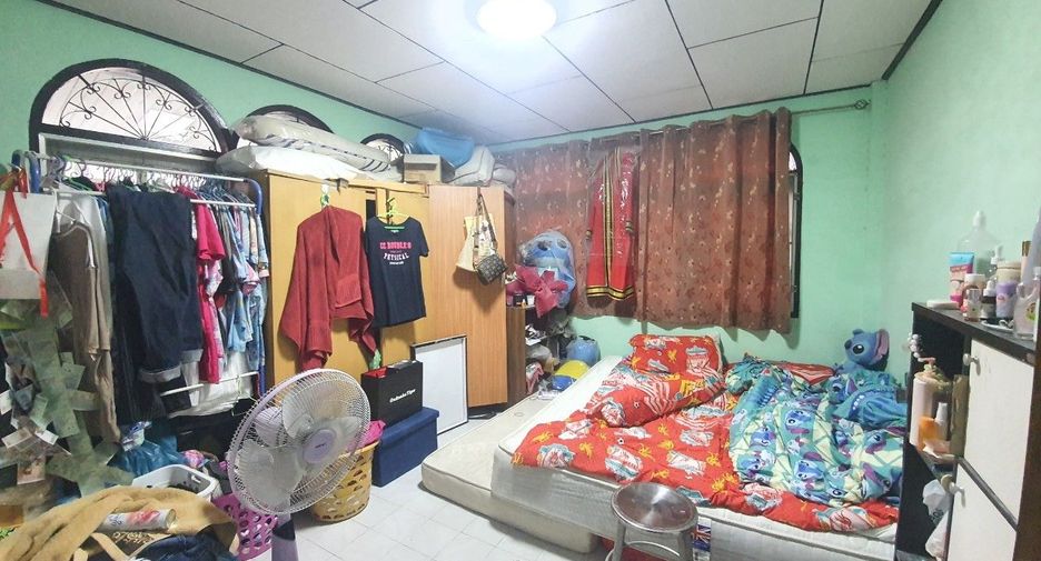 À vendre 3 chambres maison à Bang Kapi, Bangkok