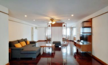 For rent 3 bedrooms condo in Watthana, Bangkok