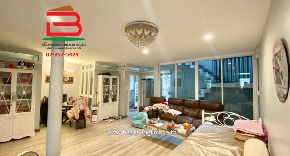 For sale 5 bedrooms house in Sathon, Bangkok