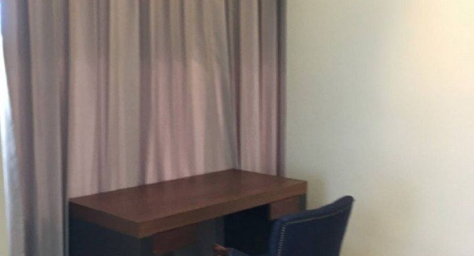For rent 2 bedrooms condo in Pathum Wan, Bangkok
