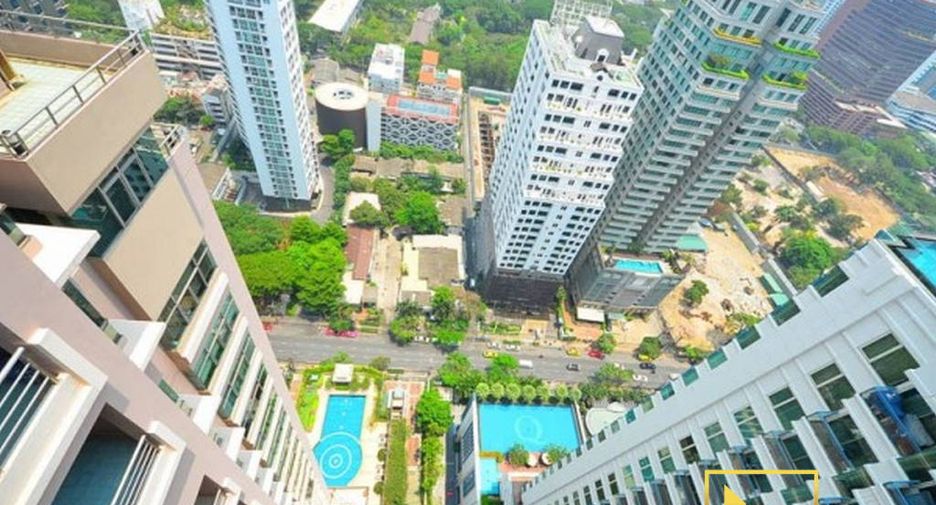 For rent 2 bedrooms condo in Pathum Wan, Bangkok