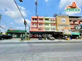 For sale 5 bed retail Space in Mueang Nonthaburi, Nonthaburi