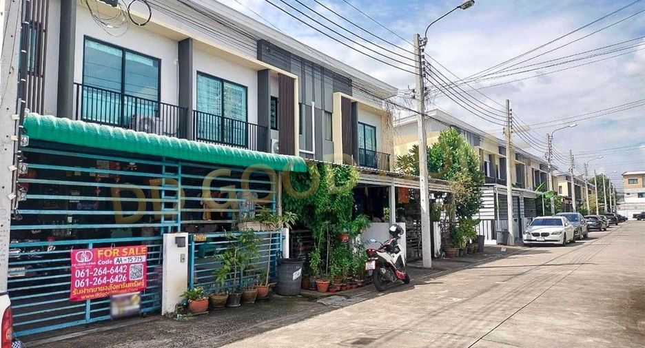 出售 2 卧室 联排别墅 在 Suan Luang, 曼谷