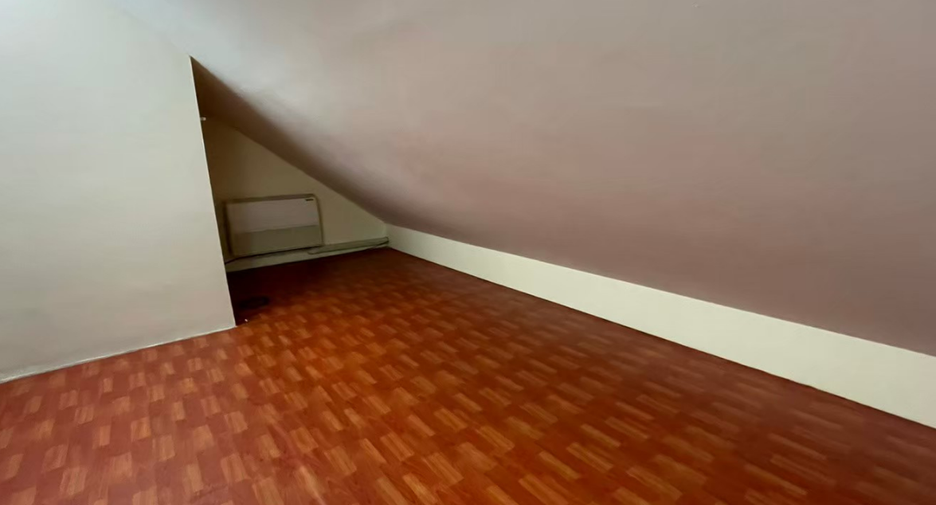 Casa adosada en venta y en alquiler de 3 habitaciones en Pak Kret, Nonthaburi
