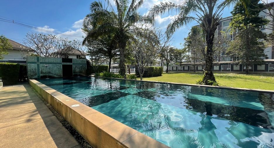 For rent 2 bedrooms condo in Mueang Chiang Mai, Chiang Mai