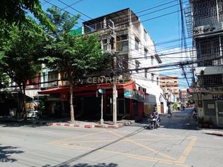 For rent 4 bed retail Space in Bang Na, Bangkok