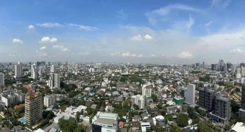 For sale 2 bedrooms condo in Watthana, Bangkok