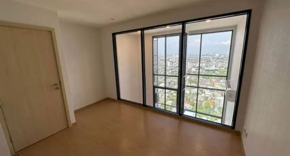 For sale 2 bedrooms condo in Watthana, Bangkok