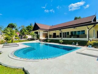 For rent 3 bed villa in Mueang Krabi, Krabi
