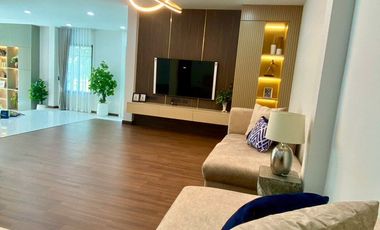 For sale 4 bedrooms villa in San Kamphaeng, Chiang Mai