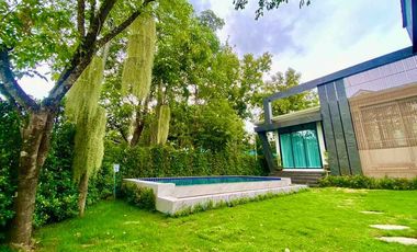 For sale 4 bedrooms villa in San Kamphaeng, Chiang Mai