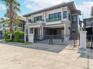 For sale 4 bedrooms house in Thon Buri, Bangkok