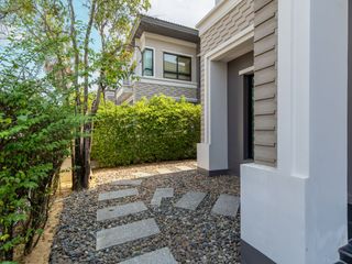 For sale 4 bedrooms house in Thon Buri, Bangkok