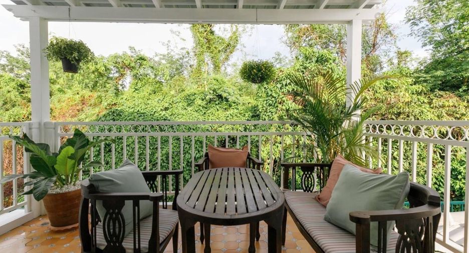 À vendre 5 chambres villa à San Kamphaeng, Chiang Mai