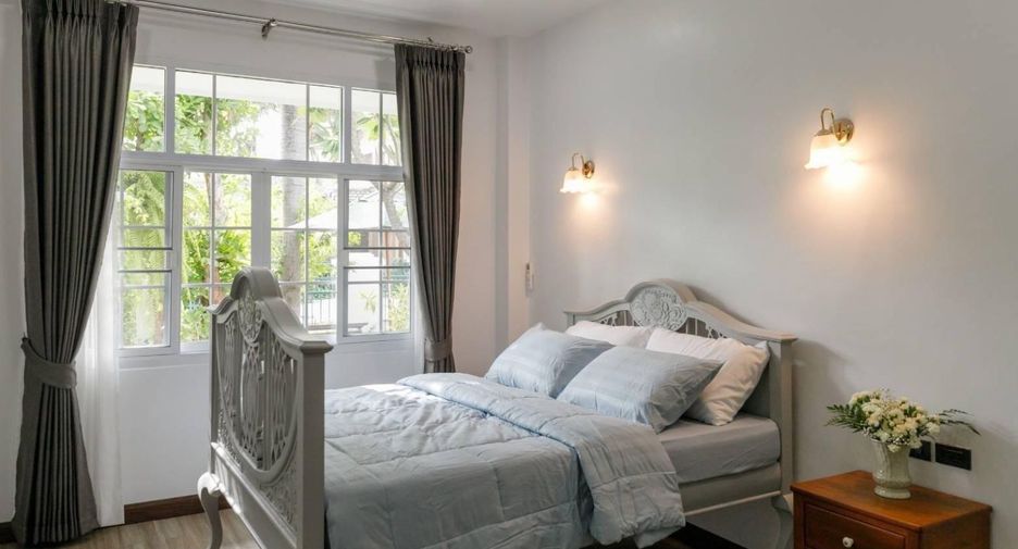 À vendre 5 chambres villa à San Kamphaeng, Chiang Mai