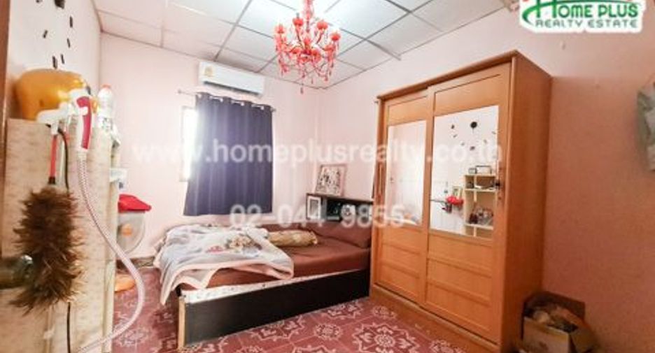 For sale 3 bedrooms townhouse in Nong Khaem, Bangkok