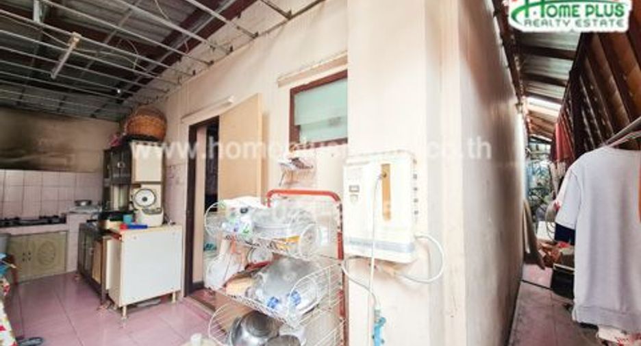 For sale 3 bedrooms townhouse in Nong Khaem, Bangkok
