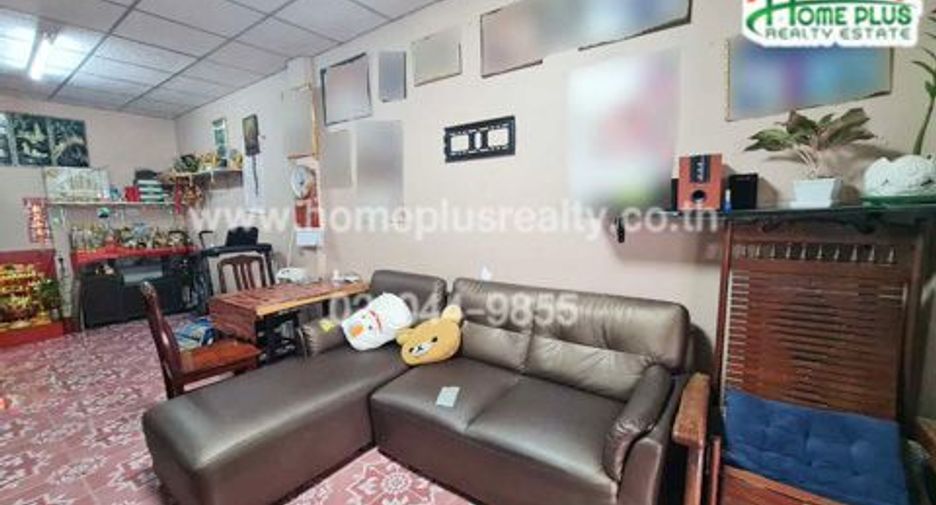 For sale 3 bedrooms townhouse in Nong Khaem, Bangkok