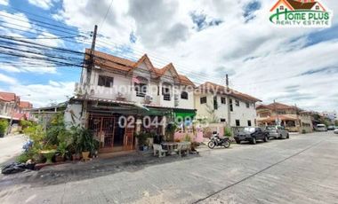 For sale 3 bedrooms townhouse in Nong Khaem, Bangkok