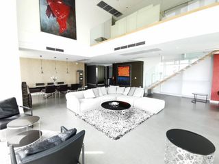 For sale 4 bedrooms condo in Sathon, Bangkok