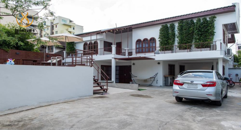 Casa en alquiler de 7 habitaciones en Chatuchak, Bangkok