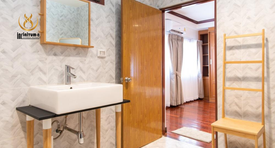Casa en alquiler de 7 habitaciones en Chatuchak, Bangkok