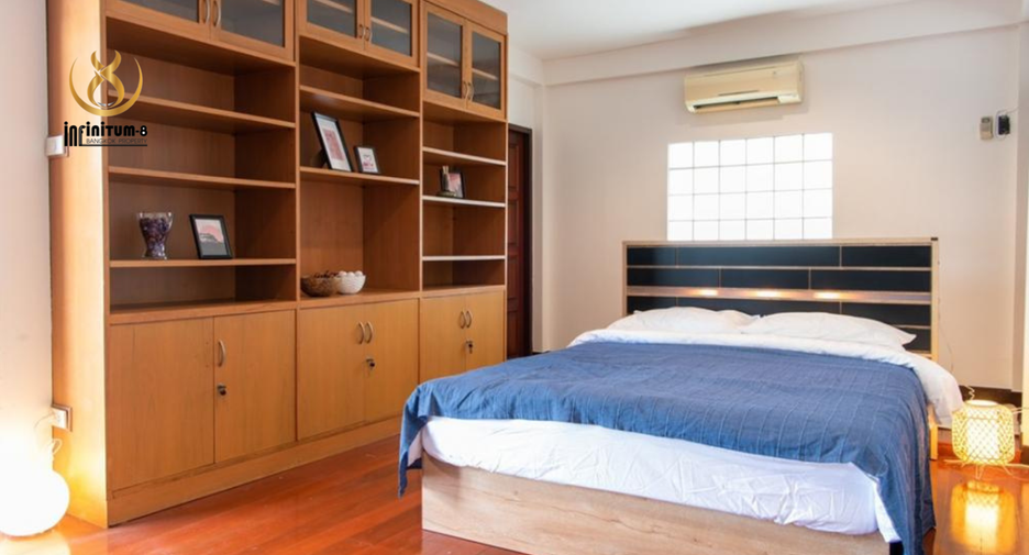 Casa en alquiler de 7 habitaciones en Chatuchak, Bangkok