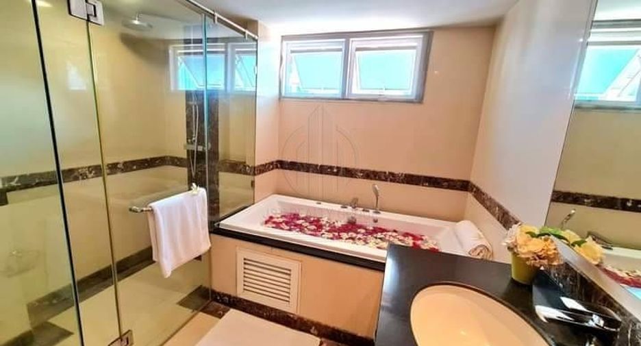 For rent 3 ベッドルーム condo in Watthana, Bangkok